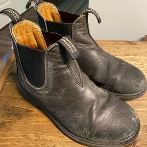 Girls Blundstone Boots size 2
